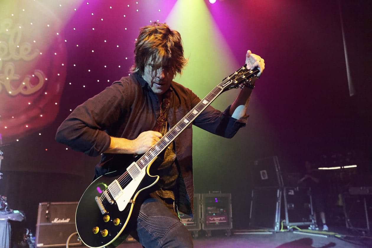 I\d like to wish a happy 59th birthday to Dean DeLeo, guitarist for Stone Temple Pilots! 