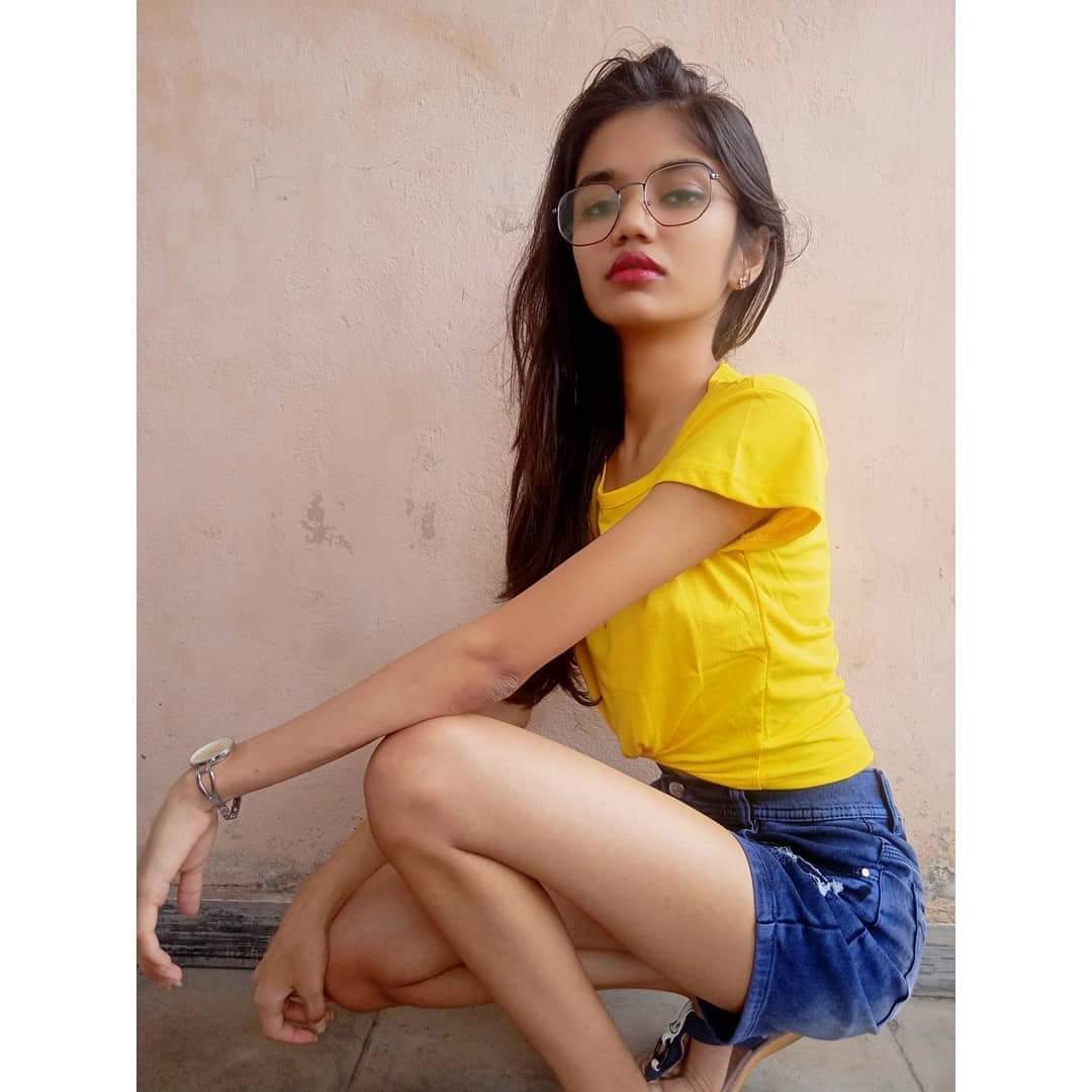 Annusingh2104's tweet photo. जिंन्दगी चाहे  एक दिन की हो या चाहे  चार दिन की ,
 उसे ऐसे जियो जैसे कि  जिंन्दगी तुम्हें नही मिली ,  जिंन्दगी को तुम मिले हो!!!

#boldmakeup #boldlook #boldpic #ilovemyself❤️ #mood #fashion https://t.co/hMdAs3kthp