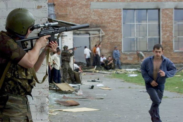 Twitter 上的 Crs Vdv 746tigr ベスラン学校占拠事件に内務省所属特殊部隊員 当時 が装備していたvsk 94です T Co 7tfu9cov6d Twitter Twitter 上的 Crs Vdv 746tigr ベスラン学校占拠事件に内務省所属特殊部隊員 当時 が装備していたvsk 94です T Co 7tfu9cov6d Twitter