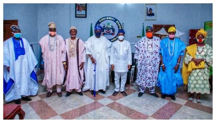 HARDEYRHEMMYMo1's tweet photo. Aragbiji Lauds Oyetola On Healthcare, Osogbo-Kelebe-Iragbiji Road …Says Maternal Deaths, Hardship Reduced.
@FemAdesina
@afolabiwasiu14 @Kam_kolawole @Ogungbemiidowu3 @Tundeolatunji7 @simplyrianat @tvcnewsng @DeeOneAyekooto
#Oyetola
#IleriOluwa
#ForAGreaterOsun
#INMT https://t.co/dyngMftjlm