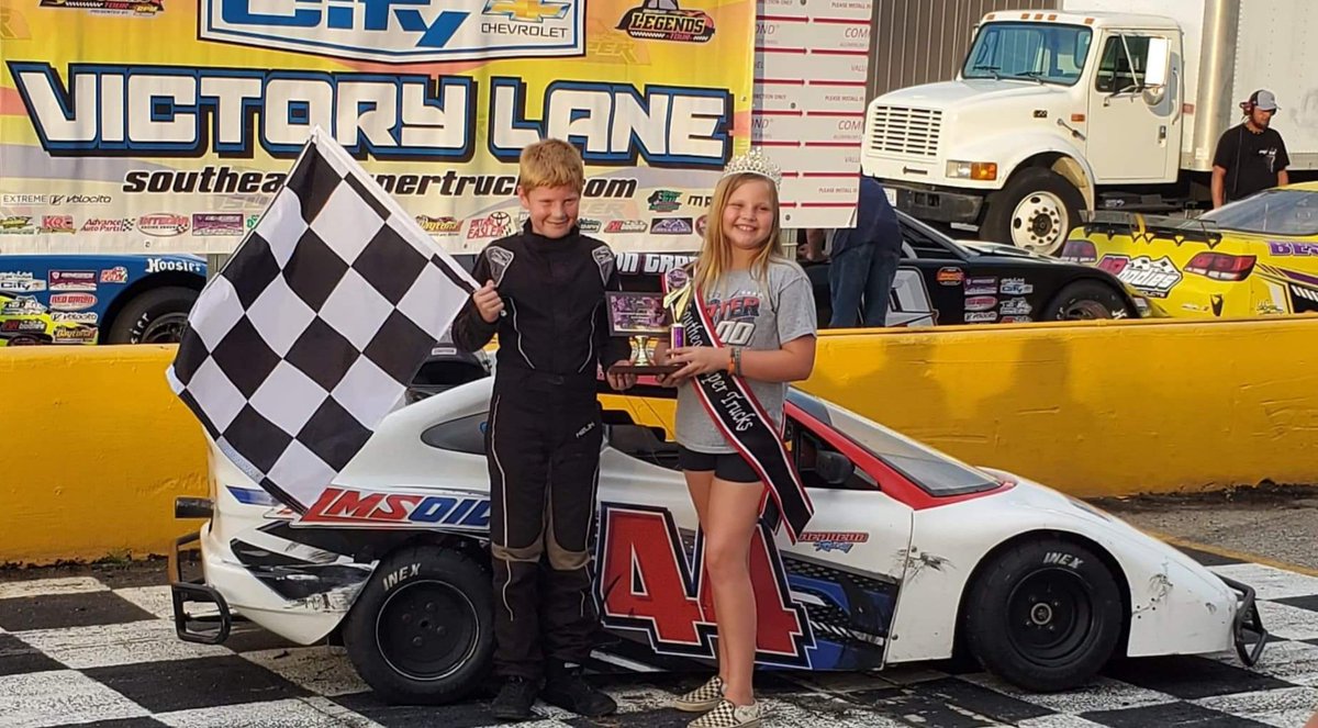 .<a href="/headyracing/">Caleb Heady</a> and <a href="/redheadracingnc/">red head racing</a> Kaleb Bradley captured the checkered flag in tonight's <a href="/SELegendsTour/">Southeast Legends Tour</a> action <a href="/amspeedway/">Anderson Motor Speedway</a>