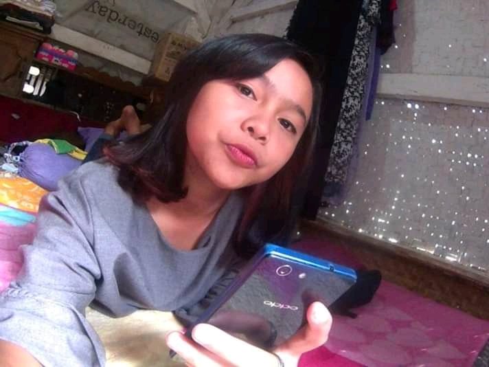 BanisDayat's tweet photo. Ummi dari masa ke masa, cantik kok https://t.co/RhqHTuYFeG