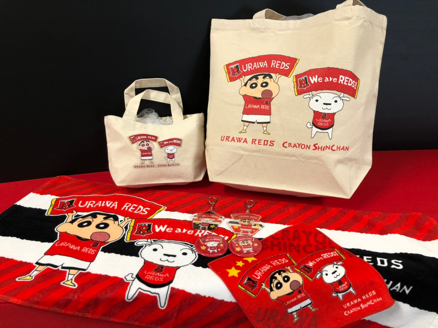 浦和レッズオフィシャル こちらの商品はオンラインショップで販売中です ぜひ お買い求めください Nikeトレーニングマッチユニフォーム 受注販売 T Co M32dnlx81q クレヨンしんちゃんコラボグッズ T Co Oi0p4ruye6 Urawareds