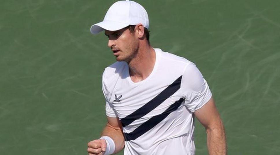Britain's Andy Murray beat American Frances Tiafoe in three sets in the first round of the Western & Southern Open at Flushing Meadows. 👉 bbc.in/2EbF73c #bbctennis