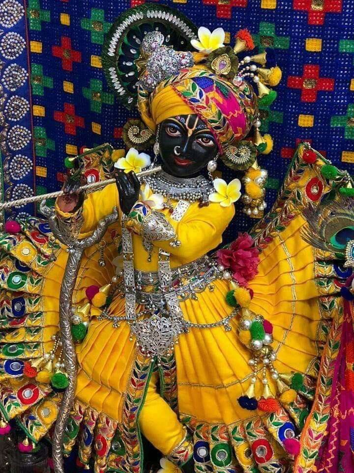 manhas9999's tweet photo. इंसान दो मामलों में बेबस है। 
दुख बेच नहीं सकता,

और सुख खरीद नहीं सकता। 
         
मुसीबतें रुई से भरे थैले की तरह होती हैं। 

देखते रहेंगे तो बहुत भारी दिखेगी
और उठा लेंगे तो,

एकदम हल्की हो जायेंगी

🙏🏻🐚🌼जय श्री राधेकृष्णा 🌼🙏 https://t.co/mdbbY0ka0S