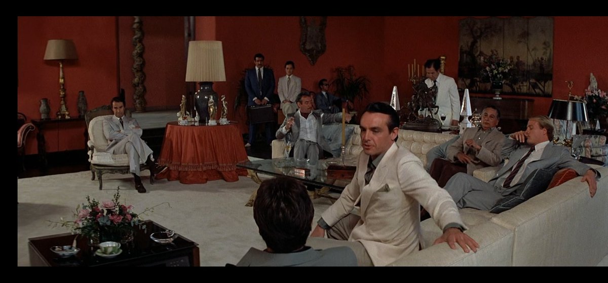 Ted Kritsonis Na Twitteru This Room Looks Like The One In Scarface Where Sosa And His Associates Brief Tony On An Assassination Https T Co Anai1nqnbz