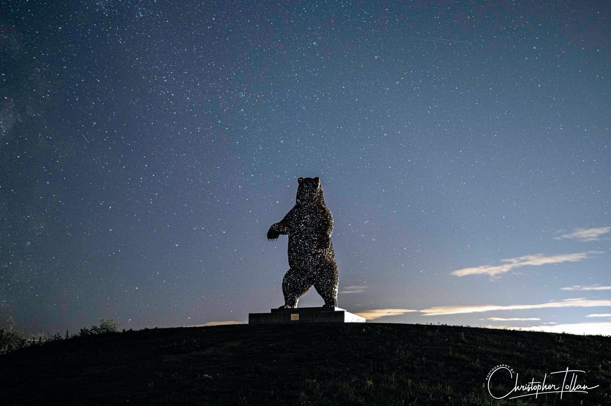 ctollanPhotos's tweet photo. The skies where crystal clear on the east coast last night. Perfect for capturing a few shots of the Dunbar Bear in its natural habitat. 🐻
(even managed to get a few of preseids meteors)
#Dunbear #skyatnight #AndyScott 
@VisitScotland https://t.co/W55OmfACTP