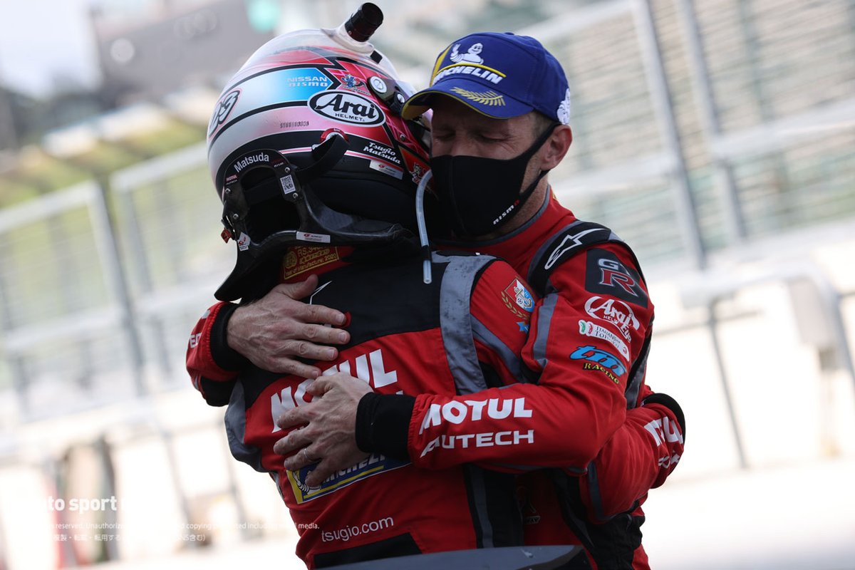 AUTOSPORT_web's tweet photo. 完全復活のMOTUL AUTECH GT-R。圧倒的な強さを取り戻して今シーズン待望の初勝利【スーパーGT第3戦鈴鹿】 https://t.co/4TJPzA0blN 
#2020スーパーGT #2020スーパーGT第3戦鈴鹿 #SUPERGT https://t.co/puDrHfKrTy