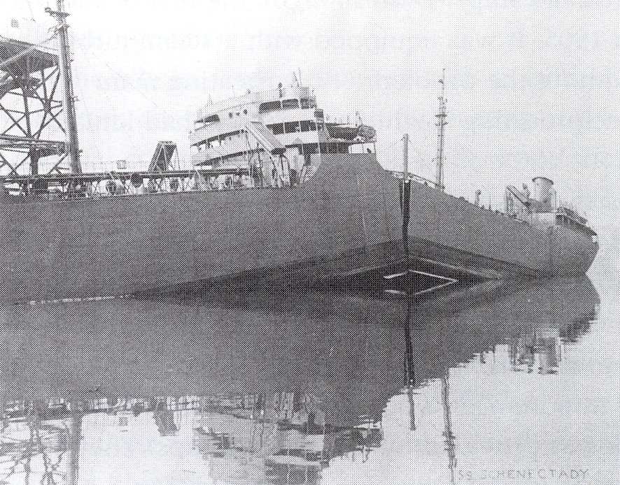 SS Schenectady was an oil tanker, one of over 6000 ships built by the United States during World War II. It broke in half on 16 January 1943. During the war, there were 1500 cases of brittle fracture in ship hulls and decks. https://en.wikipedia.org/wiki/SS_Schenectady