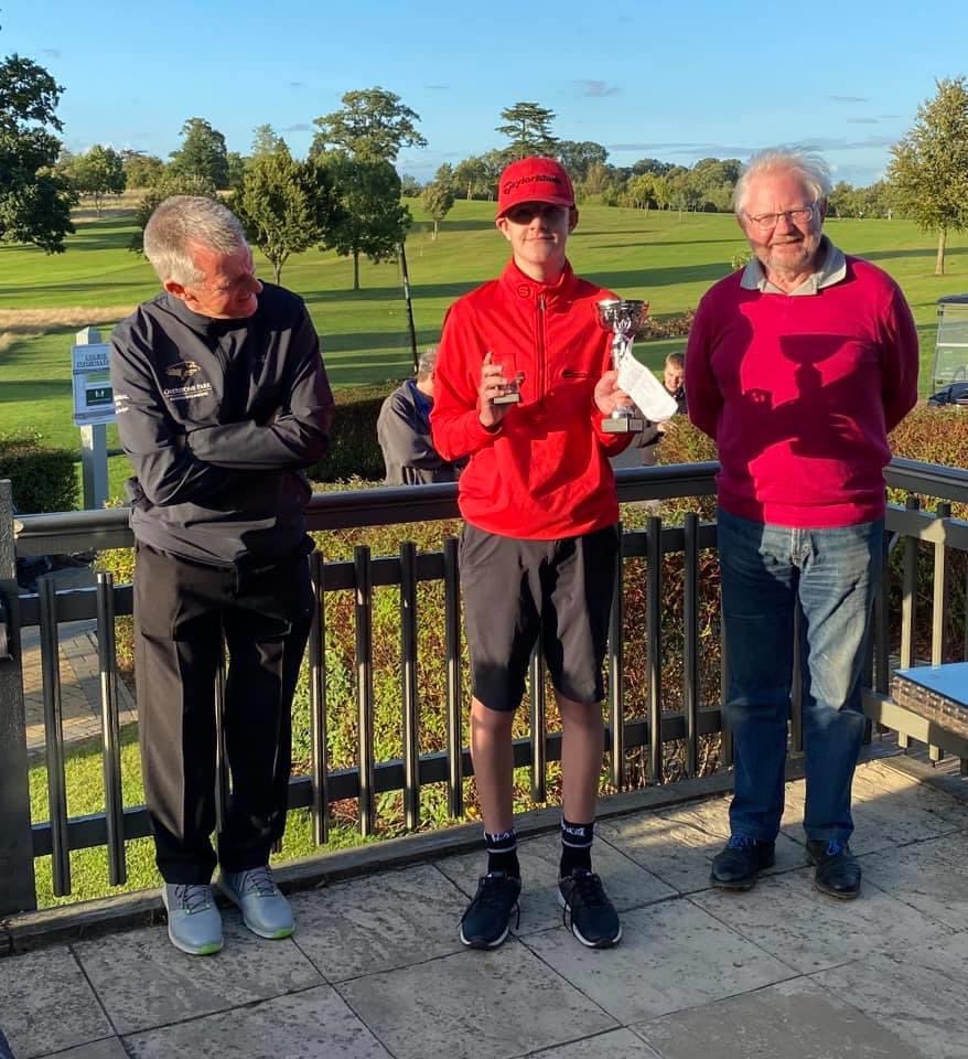 Overstone Juniors (@overstonejunio1) on Twitter photo Well done to josh who won the 18 hole boys nett and Oli who won the second place nett at our junior championships @GolfRootsHQ <a href="/OverstonePark/">Overstone Park</a> <a href="/GolfNorthants/">NorthantsGolf</a> <a href="/EnglandGolf/">England Golf</a> <a href="/oliggolf/">Oliver Godwin</a> Well done to josh who won the 18 hole boys nett and Oli who won the second place nett at our junior championships @GolfRootsHQ <a href="/OverstonePark/">Overstone Park</a> <a href="/GolfNorthants/">NorthantsGolf</a> <a href="/EnglandGolf/">England Golf</a> <a href="/oliggolf/">Oliver Godwin</a>