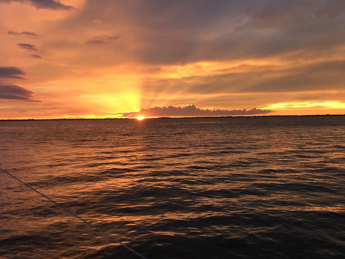 toyetoye's tweet photo. @SnaptheSun  Banana River in Cocoa Beach https://t.co/UYqaMWM2DD