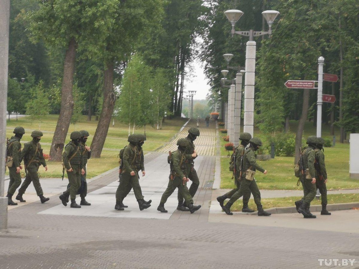 Belarusian soldiers with automatic rifles on the streets of Minsk.