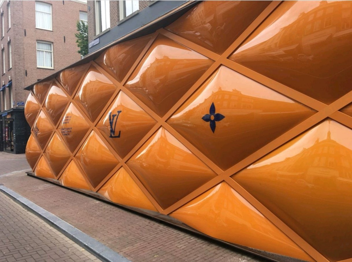 Louis Vuitton Flagship in Amsterdam celebreMagazine