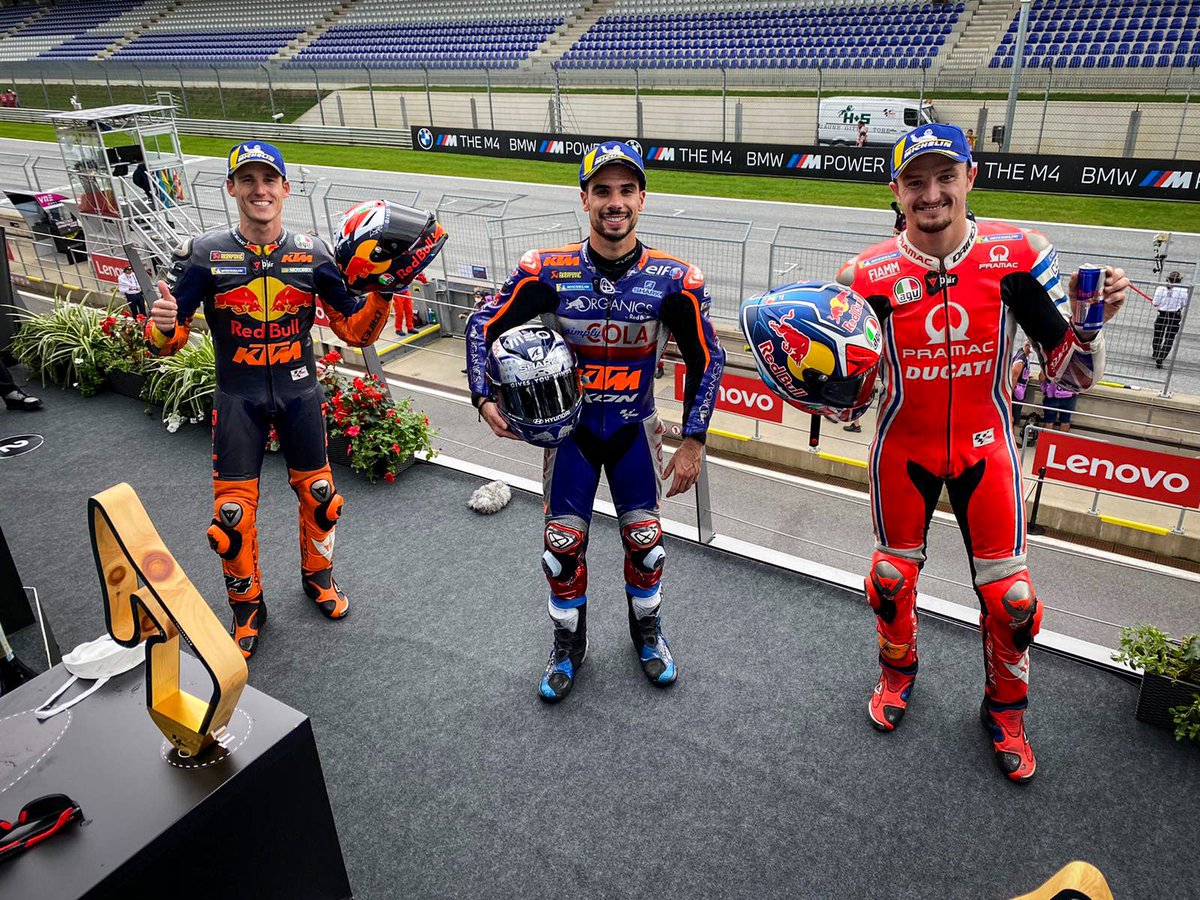 MotoGP's tweet image. Your 900th premier class race podium 🏁

🥇 @_moliveira88 
🥈 @jackmilleraus 
🥉 @polespargaro 

#900Races