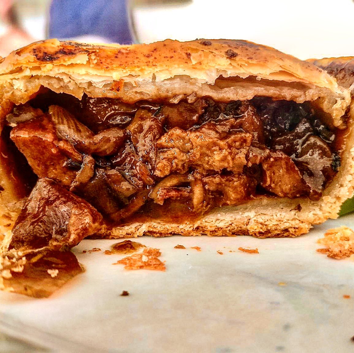 PieDealersLDN's tweet photo. MMM... Vegan steak and cooked in beer ๐คค
Saucy, meaty, 100% plant based and all inside a pie, this is our Vegan Steak and Ale pie. Canโt beat the classics. Available at https://t.co/q8LGN5tzo3
#veganbutcher #veganpie #sundayroast #youngvegans #meatfree #BBCBreakfast #vegan https://t.co/shg8GrV9q2