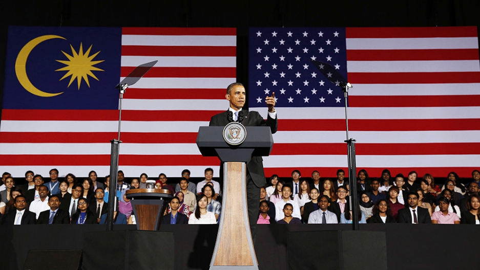 Isu cultural appropriation timbul apabila kita transpose masalah orang US (eksploitasi Red Indian) ke dalam konteks Malaysia.Ye lah bendera kita kan dekat-dekat.Tapi kenapa ek bendera US dan Malaysia mirip sunguh?Sebab asal usulnya sama. #inibebenang