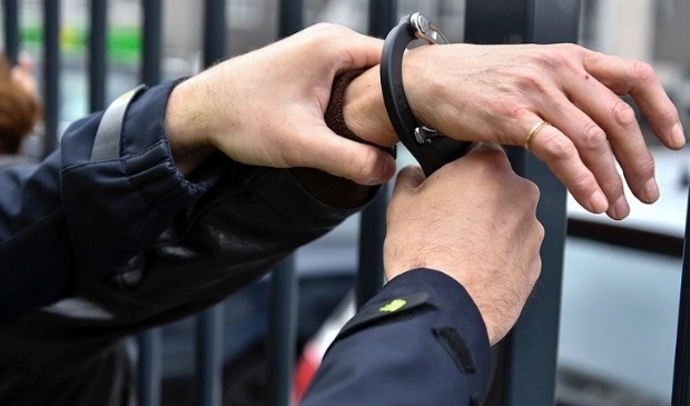 Twee Belgen (21) bij Jordaensplein aangehouden voor witwassen van geld -..