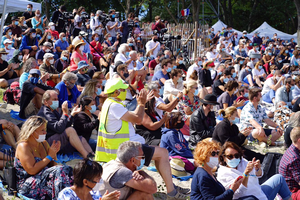 Nous avons une entreprise capable de faire des canalisations de haut niveau. Elle est à Pont-à-Mousson. Saint-Gobain a bien le droit de la vendre. Mais elle ne doit pas quitter notre pays et partir dans un fonds de pension.  #JLMValence  #AMFiS2020 