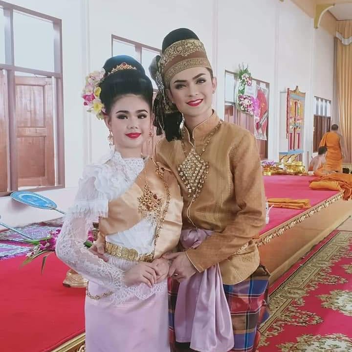 s_imandul's tweet photo. ⭐​รำฟ้อน​เเพน​⭐
นำโดย👉คู่น้าหลาน
นางเอก​น้อง​ปอย​ลูก​ท้า​เรือ💗
พระเอก​ศร​ราม​เอ​นก​ลาภ​💗
#น้องปอยลูกท้าเรือ​⭐
#พระเอกม้าทองคำ💗
#คู่น้าหลาน💓
#เเบงค์ปอยBP💙
#ศรรามน้ำเพชร💎 https://t.co/Iobq7nmGVZ