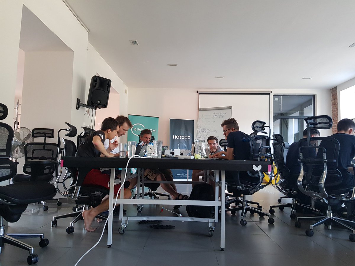 codekiwicom's tweet image. We had a great time in #Košice sharing our knowledge with all the folks who attended our #PythonWeekend 🎉. Thanks @HotovoMeansDone for the great venue. ❤ We are looking forward to our next #PythonWeekend in #Prague, more info to come soon - stay tuned 🤩. 🐍 #Python