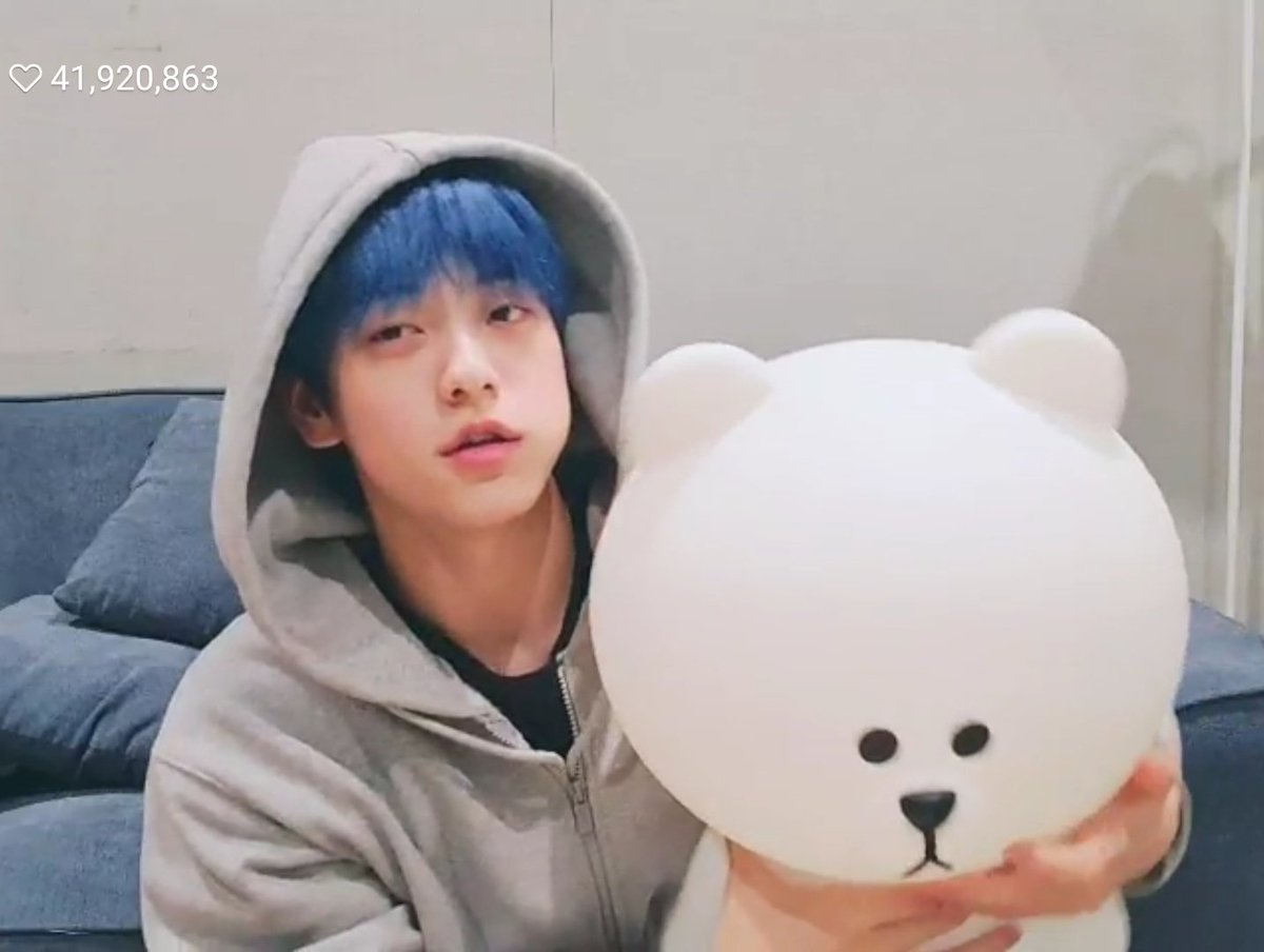 screenshots (15)  #WeLoveOurLeaderSoobin @TXT_members  @TXT_bighit