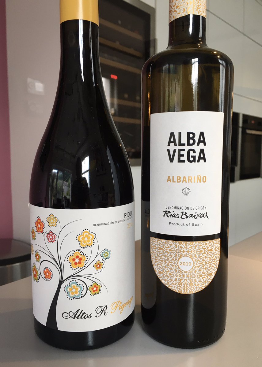 mitchellyoung19's tweet photo. #SaturdaySips Classic Martini, Micaela #Manzanilla Sherry from @BodegasBaron everything you’d expect. Altos R Pigeage 2016 #Rioja Bags of fruit, hint of vanilla, smooth, nice tannins. Alba Vega Albariño @RiasBaixasWines Sadly wasn’t allowed even a sip. Spanish Gin, why not? https://t.co/bZS4fszOvY