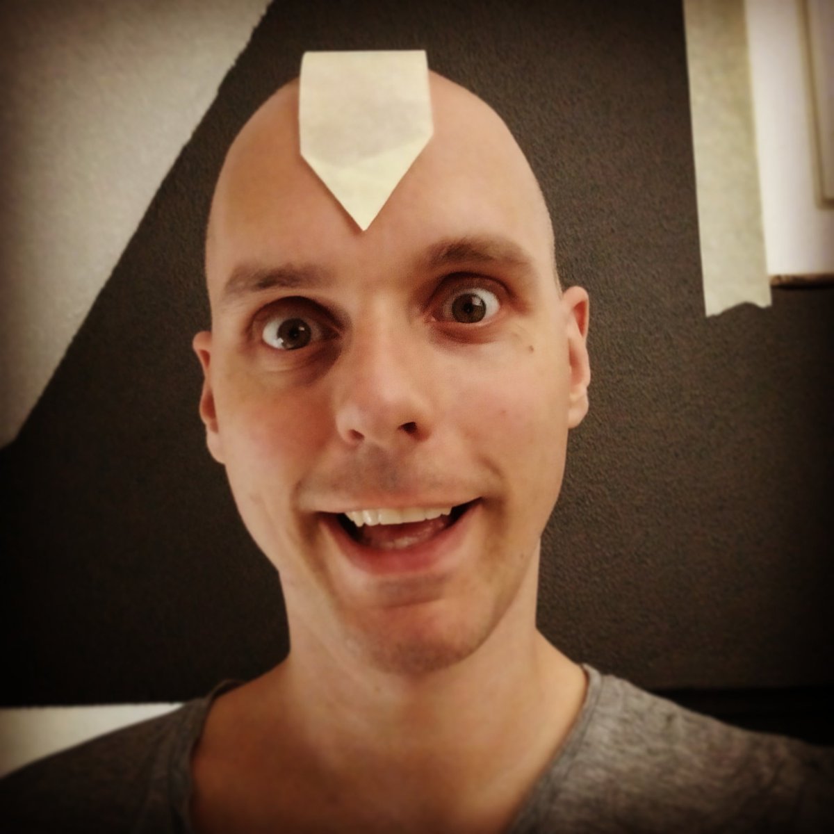 WilrikTRC's tweet photo. Helping some friends paint their house, Avatar style! How METAL is that?!
#avatar #AvatarTheLastAirbender #thelastairbender #atla #thelastbearender #tlbe #metalhead #metal #industrialmetal https://t.co/FrFrLAZas9