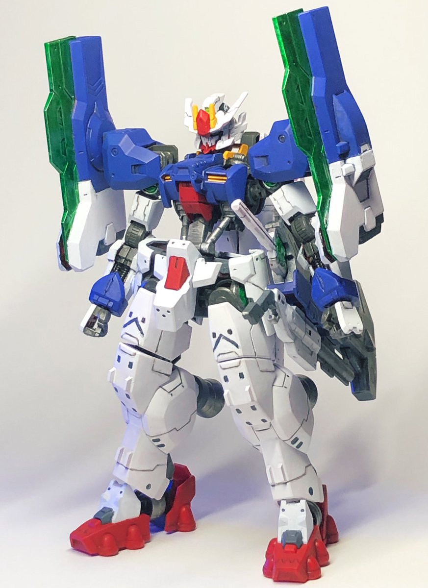 めろん２２ 筆塗りガンプラ第4弾 ガンダムアスタロトライザー ベースはアスタロトオリジン バックパックが明らかにアレだったからダブルオーライザーカラーにしました 装甲裏が塗り残しで赤いのはご愛嬌 ベースカラーが赤くてもシタデルの隠蔽力はそれを凌駕