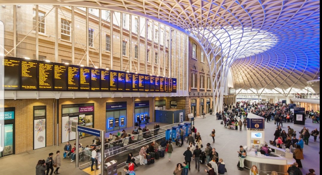 KING'S CROSS: Also excellent, a bit in St P's shadow (not its fault). Old/new architecture. Food market outside sometimes. Harry Potter pilgrimage site. Trains to Scotland. Sometimes referred to as KCX which sounds cool. Probs Top 3.