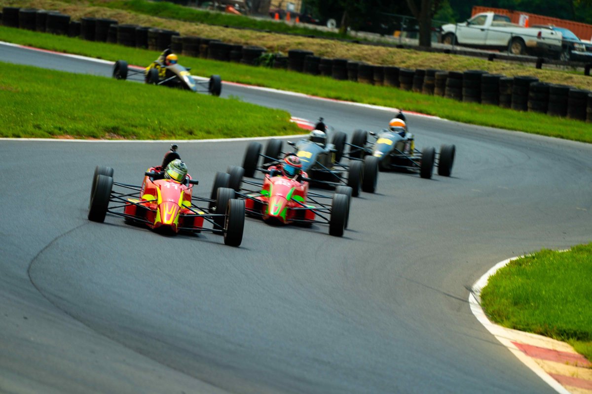 FormulaRaceProm's tweet photo. A great day of racing yesterday and we expect very much of the same today. Follow Live Timing all day long via the #FRP website or on the @RaceHeroApp app on your smartphone

Schedule -> https://t.co/VaVrdmZpbM

#FormulaRacePromotions https://t.co/CnjxEYYxiR