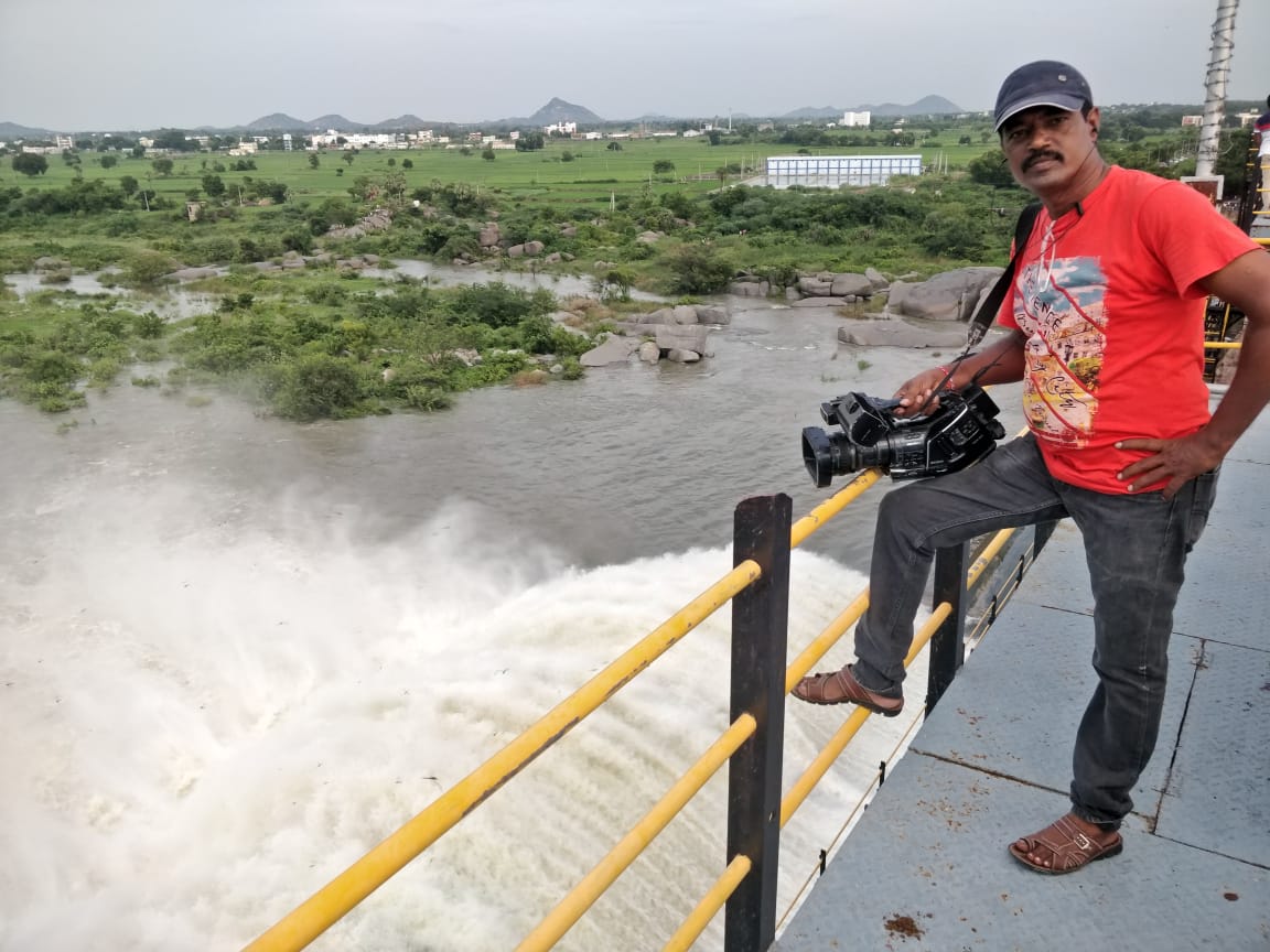 SainisatishYes's tweet photo. LMD 3 Gates Open in Karmnagar https://t.co/oMsdlS0AcG