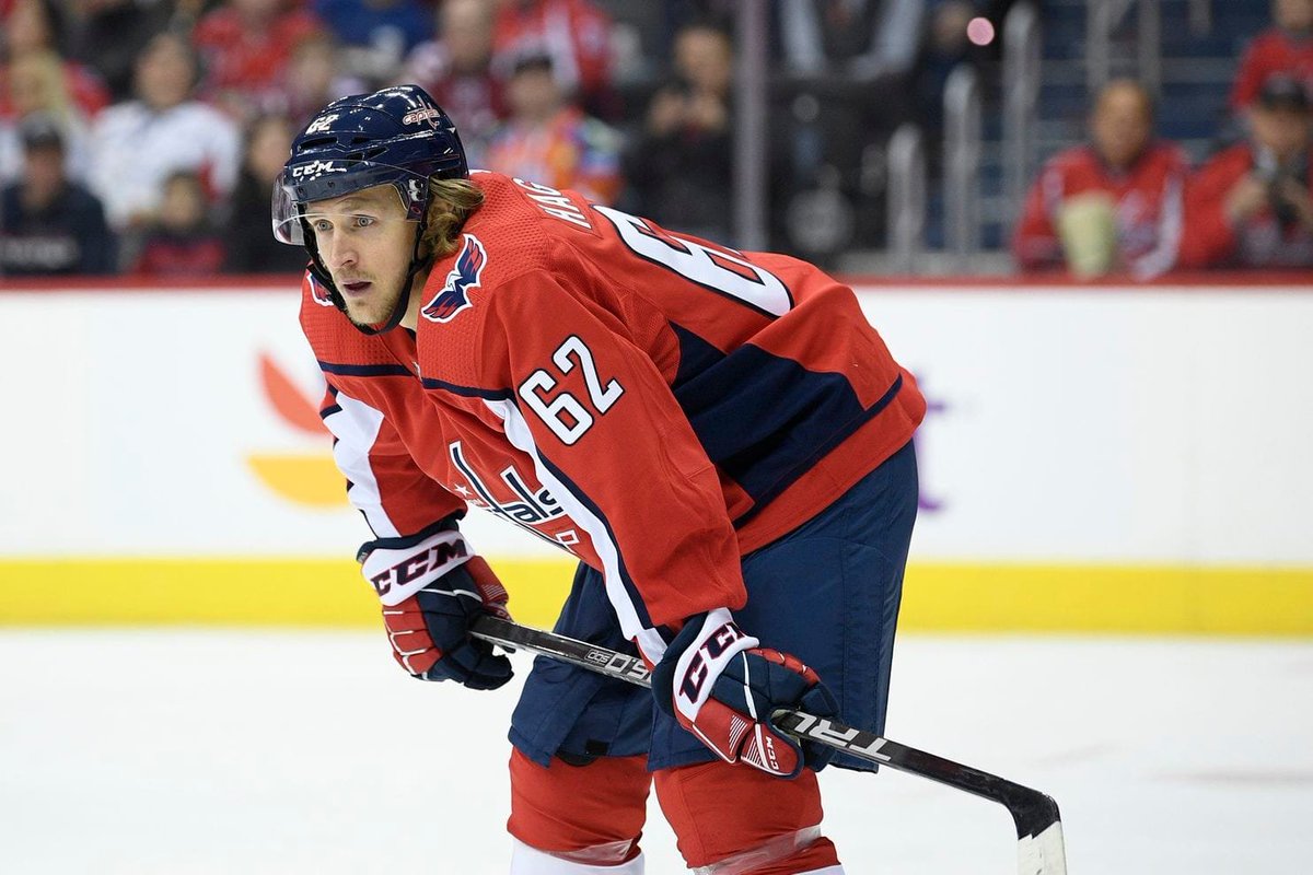 Happy birthday to winger Carl Hagelin (32)  