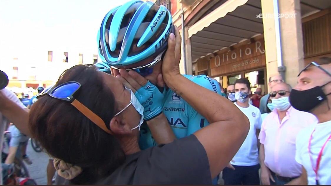 Hay triunfos que saben mejor que ganar  etapas del tour, que ganar Paris-Niza, que ganar Clásicas de San Sebastián...
La de hoy, seguro que las estás disfrutando más.

Enhorabuena <a href="/LLEONSANCHEZ/">Luis Leon Sanchez</a>.

🇪🇸Campeón de España 2020🇪🇸