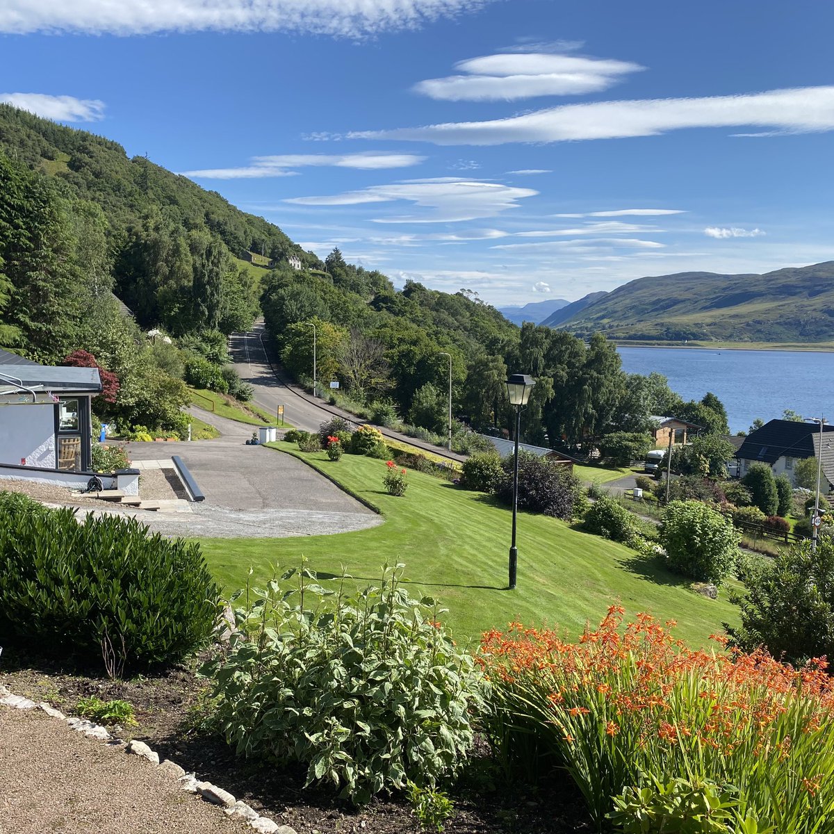 mairimacken's tweet photo. Check out our new website for Foinaven House https://t.co/xxdQtwmizb Feel free to share #selfcateringullapool #NC500 #luxuryaccommodation  #ullapool https://t.co/E07l6zH751
