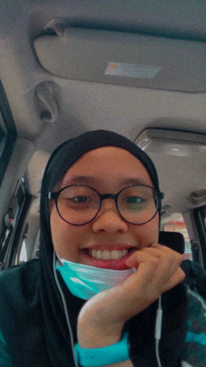 callmeanjang171's tweet photo. Anda digalakkan MEMPUJI PUJI SAYA sbb saya tiada BOYFRIEND!! https://t.co/VIhNnUpdMg