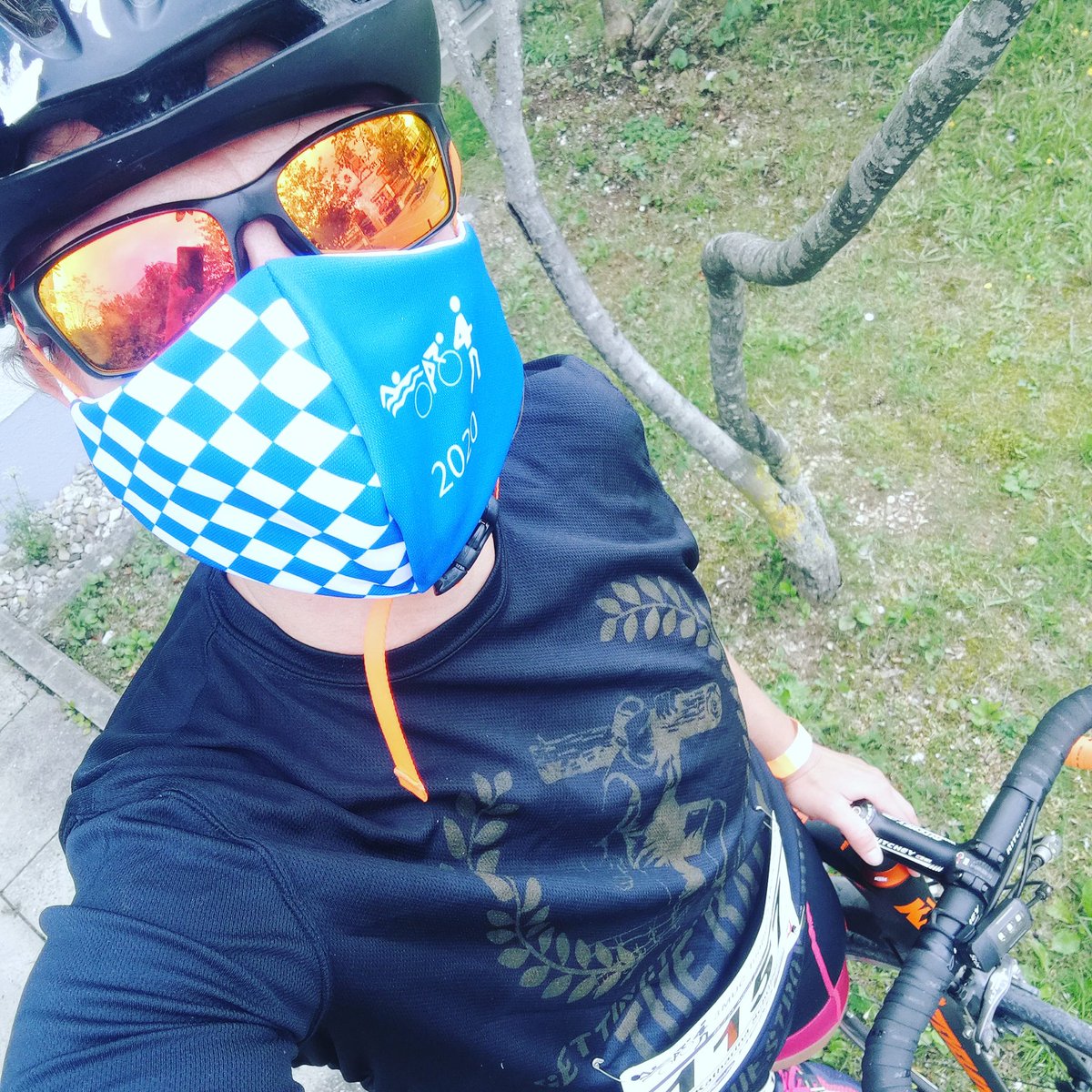 schuellerstats's tweet photo. Das war heute ein sehr gut und umsichtig organisierter #3muc #Triathlon 🏊♀️🚴♀️🏃♀️ Das zeigt, dass man trotz #Corona eine tolle Sportveranstaltung auf die Beine stellen kann, wenn sich alle an die Regeln halten. #Finisher. https://t.co/PrMBNdlzU3