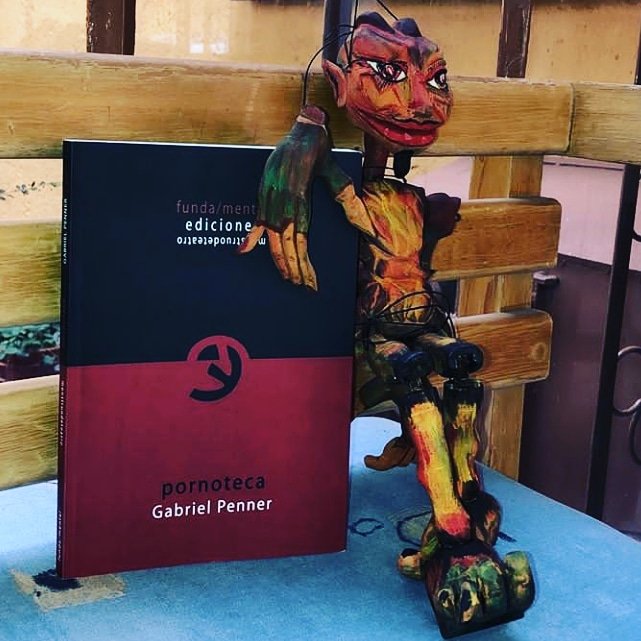 Desde cdmx México el libro pornoteca y sus amiguis.... 
#teatro <a href="/AugustoGabx/">AugustoGabx</a> #dramaturgia #editorialesindependientes #vicentelopez #argentina #leydellibro #institutodellibro #deLIBROry #libramos #libramos #hacemoslibros #FundaMentalEdiciones #librosdeteatro #obrasdeteatro