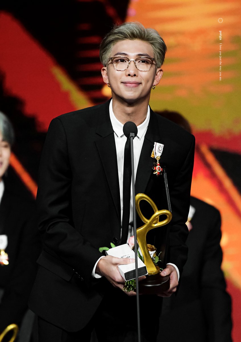 I’m in the stars tonight
-
#김남준 #RM <a href="/BTS_twt/">방탄소년단</a>