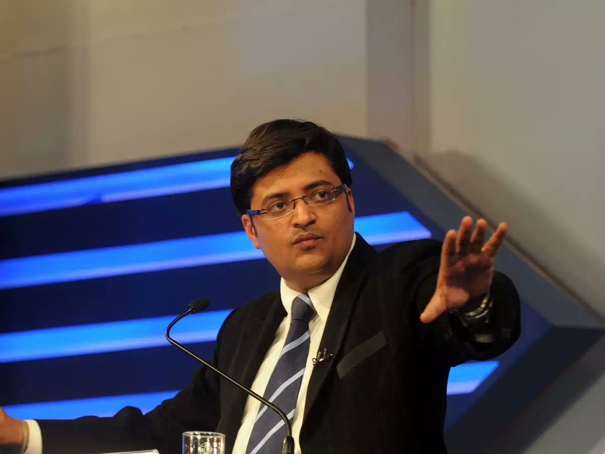 Arnab Goswami as Kokilaben: a thread