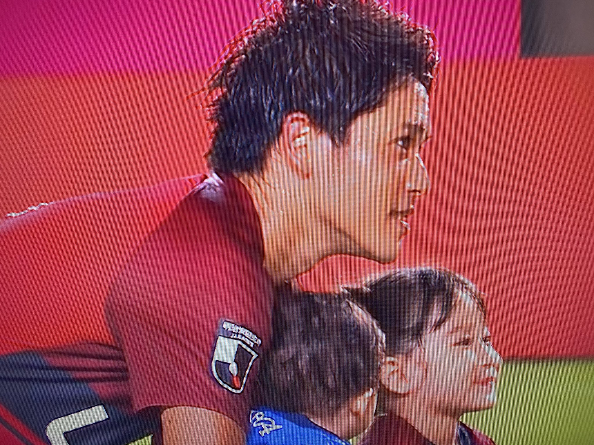 Twitter 上的 A Aj United 内田選手 現役生活お疲れ様でした 子供の頃 同じ静岡出身ということもあり 高校の試合を見に行かせてもらったことを思い出しました 最後に話した プロサッカー選手を夢見るサッカー小僧達への言葉 多くの子供達に届いて