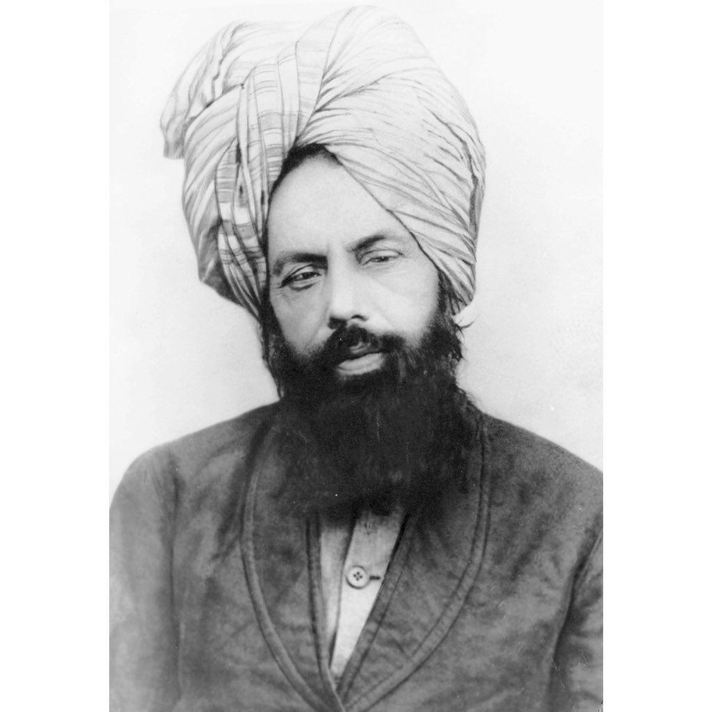 StudentOfAhmad's tweet photo. The Promised Messiah is none other than Hadhrat Mirza Ghulam Ahmad عليه السلام 

He beautifully stated:

“I swear by God that truly I am the Promised Messiah whose advent was prophesied to occur in the Latter Days and the time of the spread of misguidance.”

#MessiahHasCome https://t.co/4E5opJsDBY