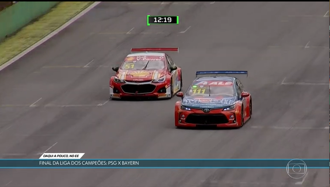 stock_car's tweet photo. Rubens Barrichello aciona o botão de ultrapassagem e deixa Átila Abreu para trás.
#StockCar #CorridadoMilhão #Eurofarma #BancoBV #Nutriex #Rennova #Pirelli #Chevrolet #Petrobras #Toyota #Lubrax #Frasle #Fremax #Viemar #Transzero #SporTV https://t.co/nWjm29itvg