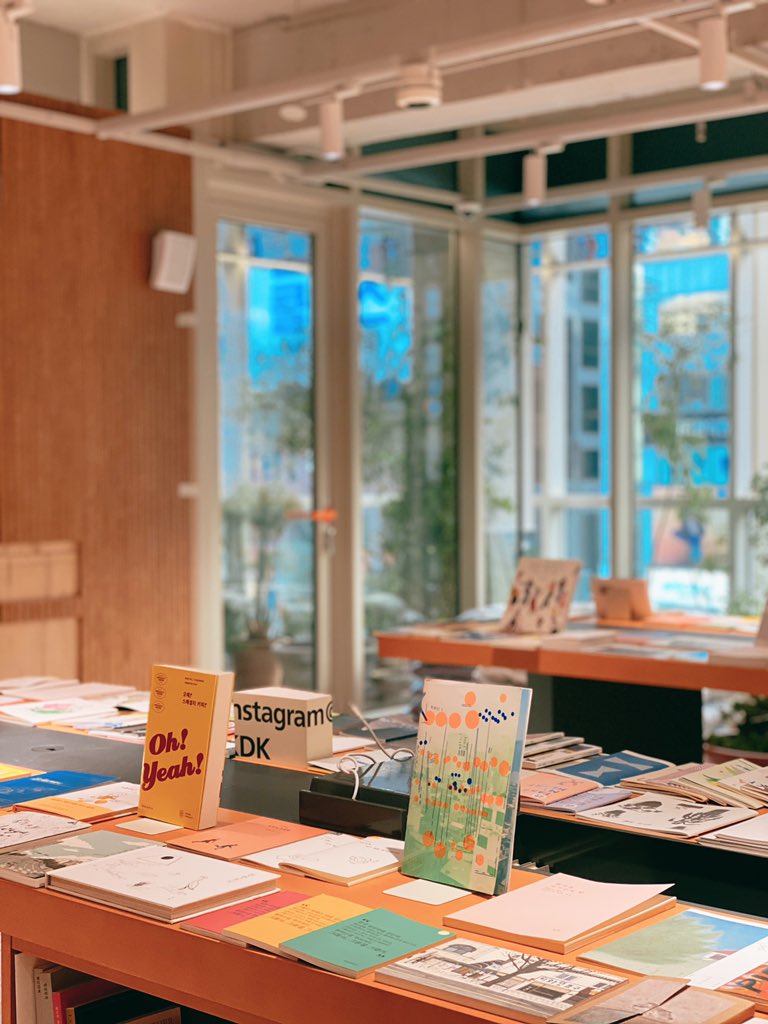 스토리지북앤필름 tweet media