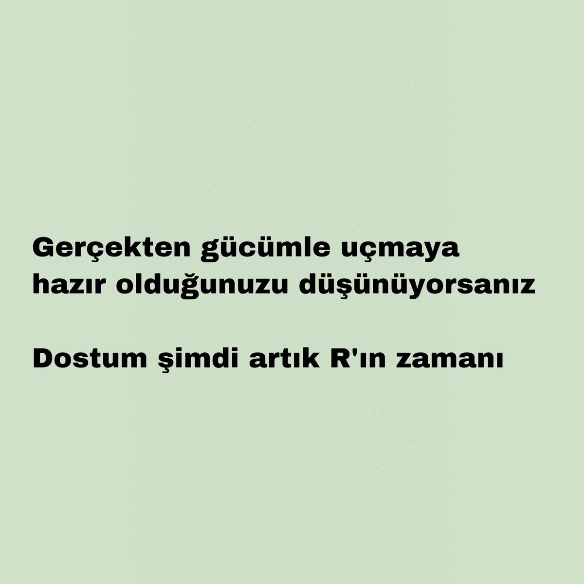 •R "Benim adım R"'R' Namjoon'un benliğinin birçok yönünü bir araya getiriyor: Runch Randa (çıkış öncesi ismi), Rap Monster / RM (çıkış dönemi-günümüz) ve hatta ilk mixtape'inde "Voices" (목소리) şarkısında dahi 'R' ifadesini görüyoruz. Bir harften daha fazlası.