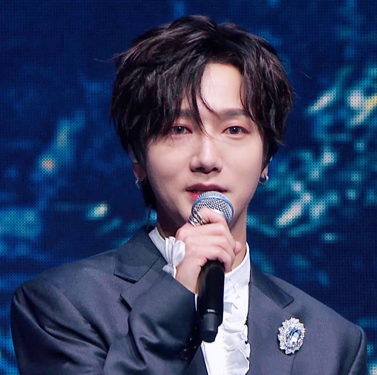 superzhye_1's tweet photo. 김종운세상에서가장사랑해알지내마음
#예술가의_목소리_예성_생일축하해
생일정말정말축하해요사상해 https://t.co/bzIamaKsn5