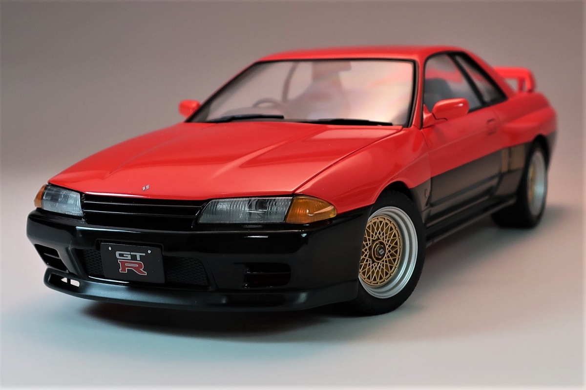 daioh_missitu's tweet photo. 1/24 R32スカイラインGT-R(R30カラー)
完成しました。
タミヤR32の制作企画 #4d32 で作ったものに、延長期間で追加工作しました。
塗分けラインは32GT-Rのパトカーのものを参考にしています(水平ではなくちょっと前のめり) https://t.co/Osi3xILIwY