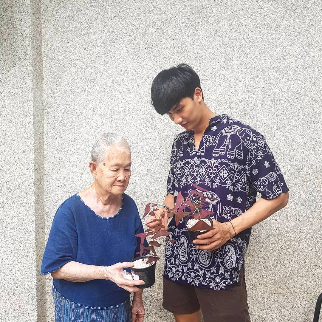 Day 120:  @Tawan_V how's your day P'Tay? Now that you're back in Bangkok, I know you're missing home and your grandma. I hope you can visit her again soon. ฉันรักคุณ   #Tawan_V