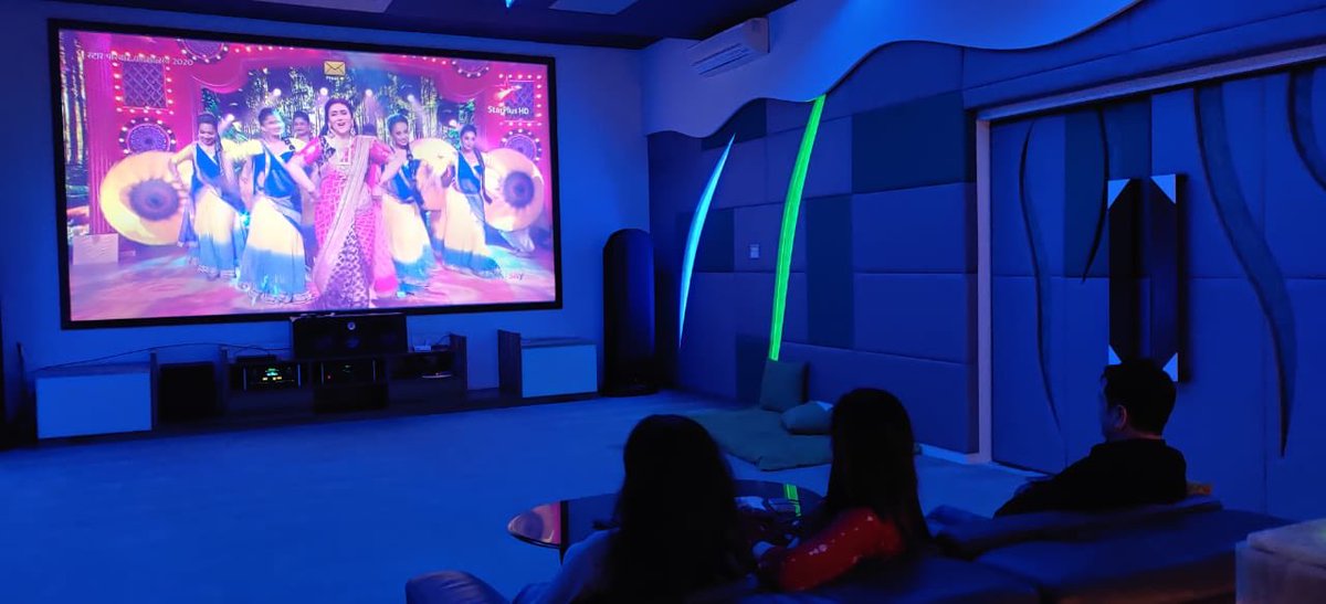 Dipika Chikhlia Topiwala (@chikhliadipika) on Twitter photo Watching @starplusganeshotsav with my family ...hope you all are too :) Watching @starplusganeshotsav with my family ...hope you all are too :)