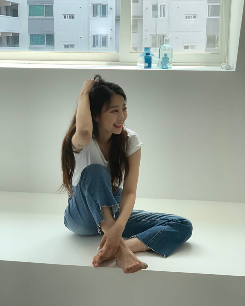 gumi_EXID's tweet photo. 間に合った！ヘリンちゃんお誕生日おめでとう！！色々な事があった1年だけど、ヘリンちゃんが身体を大事に幸せに過ごせるよう祈ってます🙏✨
イベントで会えるのを楽しみにしています！素敵な一年になりますように😌
 #HAPPY_HYELIN_DAY  #EXID #hyelin https://t.co/uNEGAyQ8mR