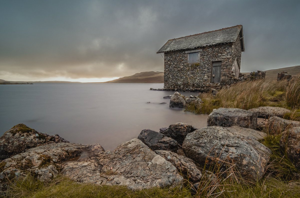 AndyRuin1's tweet photo. The Boat House at Devoke Water, Cumbria, took this on Friday evening at sunset, cant wait until i get the conditions with mist! #2020nd #longexposure #rankamateurphotographer #lakedistrict #Cumbria https://t.co/oLW6ytkUGI